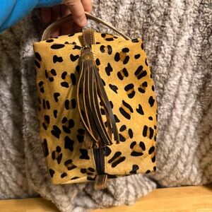 NWT Western Linens Brown LEOPARD Cheetah Leather Toiletry Bag